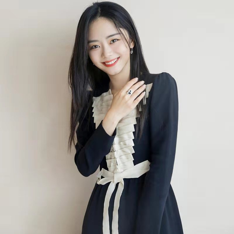 2021春季新款谭松韵孙俪同款立体褶皱蝴蝶结中长款气质连衣裙女