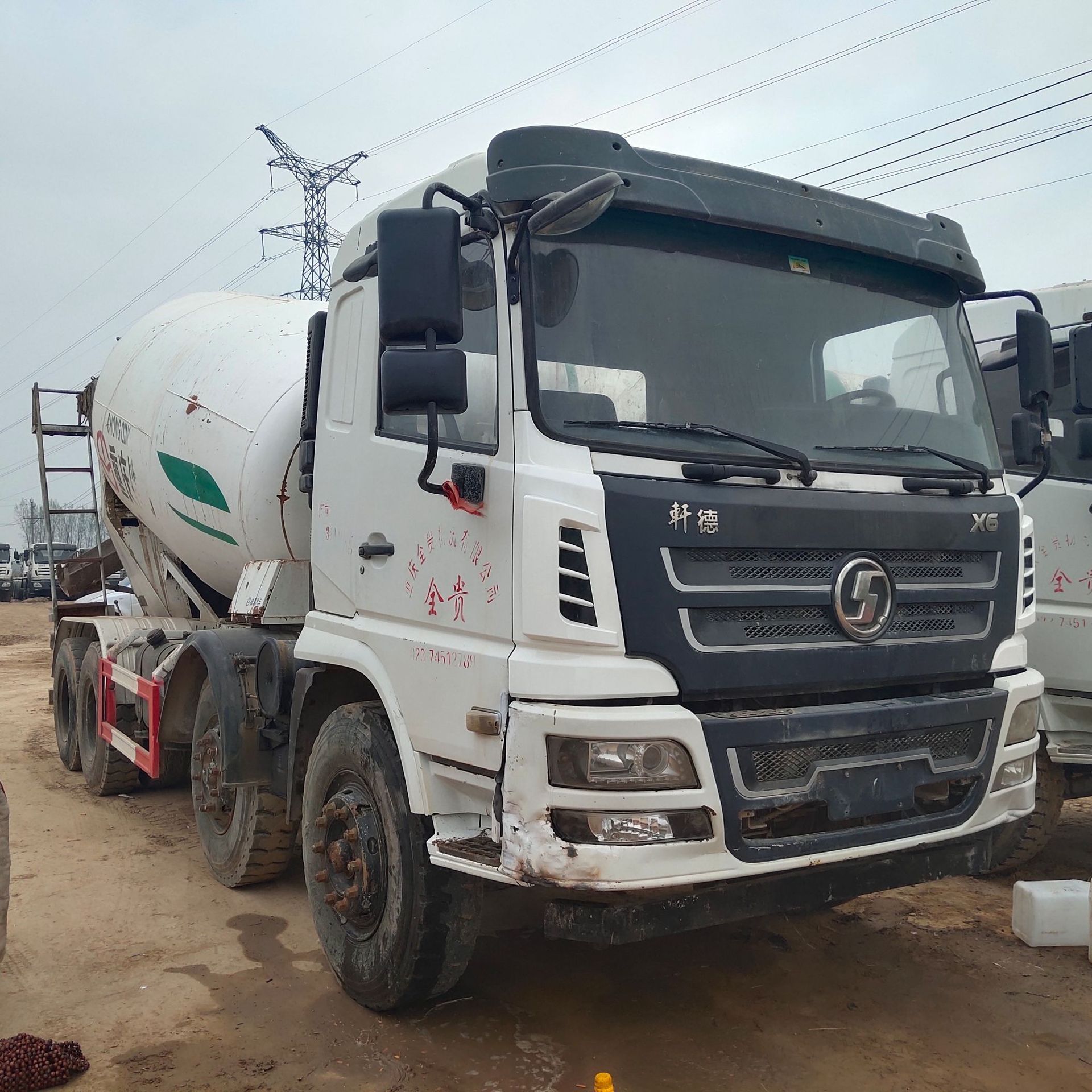 中国豪沃搅拌车