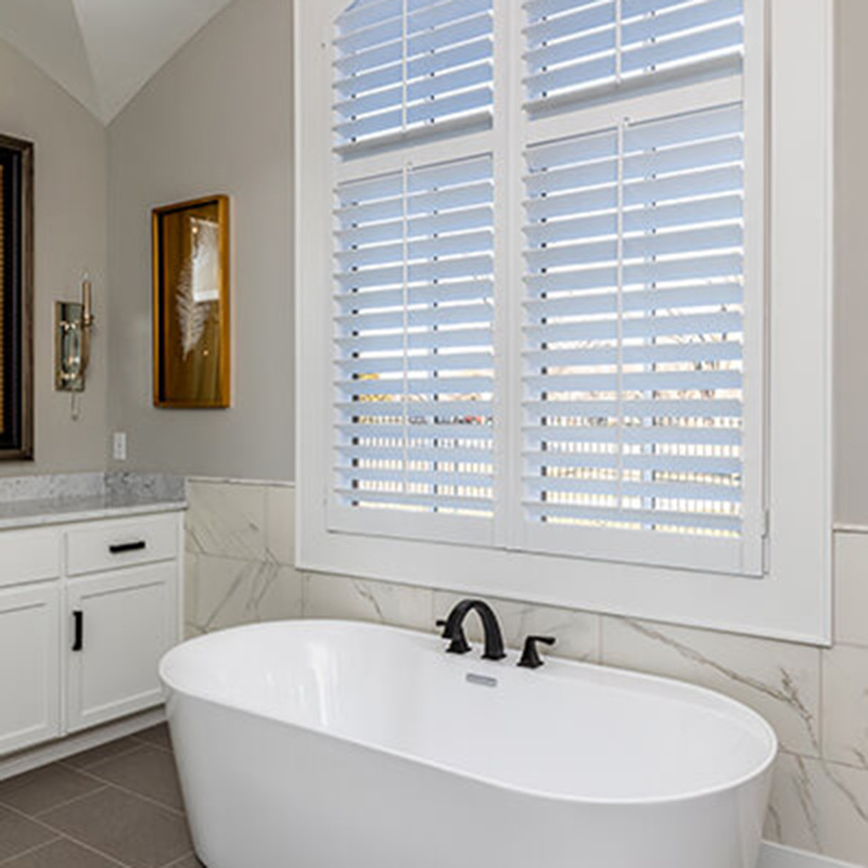 潍坊百叶窗 定制透气窗欧式百叶透气窗 办公室卧室手动折叠门窗