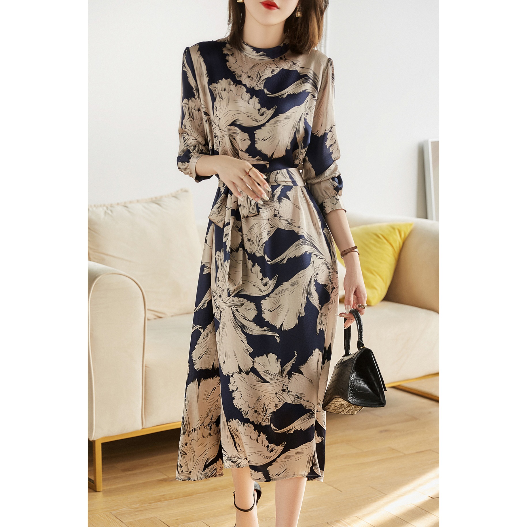 品牌连衣裙长袖折扣图片