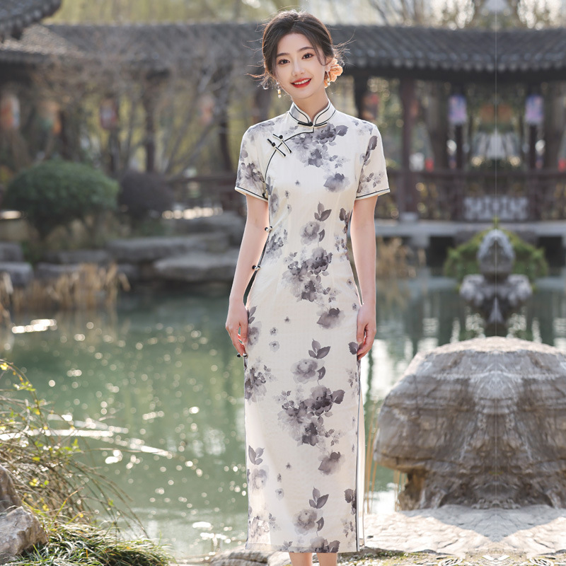 水墨画旗袍女高级感中国风丹青改良年轻款气质高端新中式素雅日常