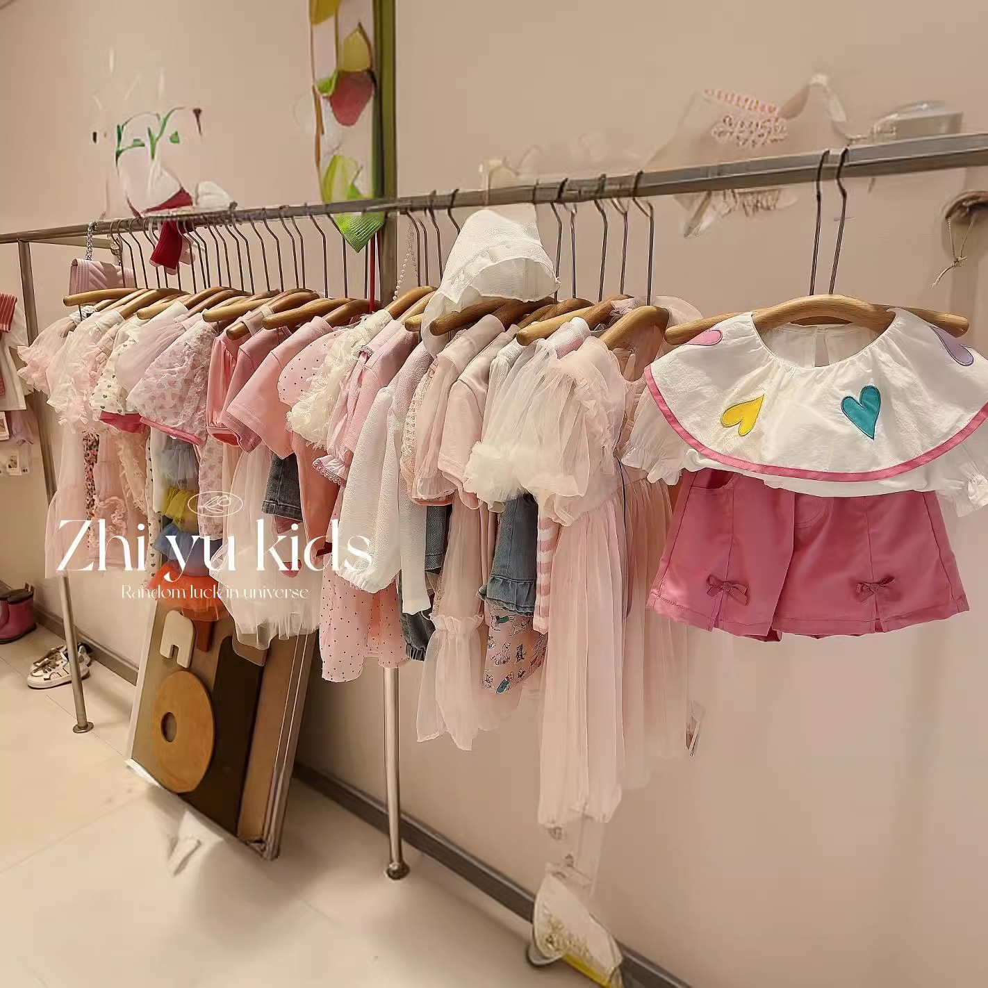 湖州织里童装 男童衣服夏 女童连衣裙 儿童服装 童装批 发的工厂