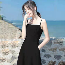 2023夏装新款法式性感吊带连衣裙女设计感小众西装内搭打底小黑裙