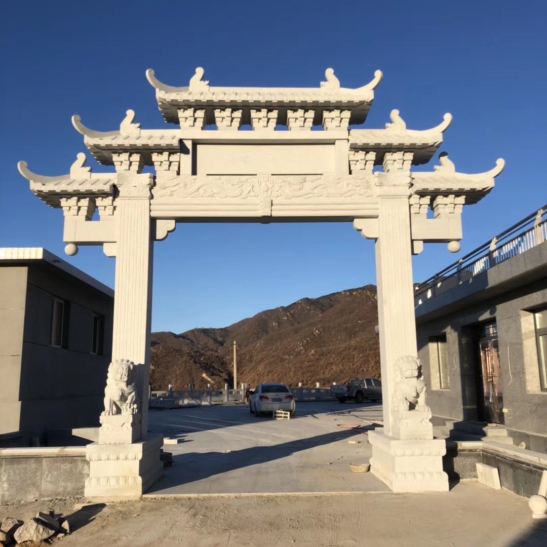 定制石雕牌楼牌坊石材门楼石雕山门村口门楼古建牌楼牌坊景观雕塑
