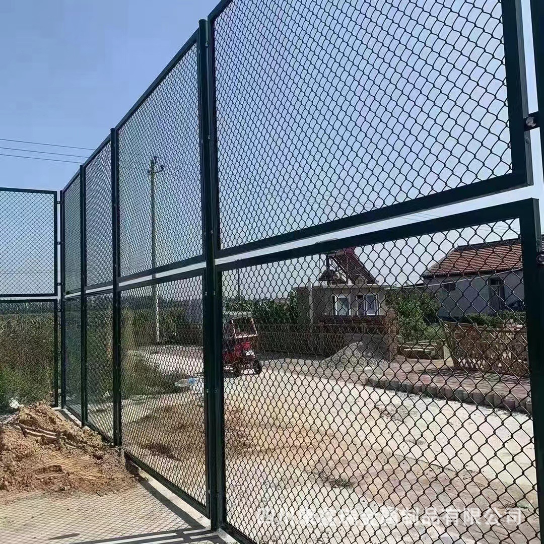 户外球场围网学校篮球场围栏公园园林防护网运动场笼式菱 形铁丝