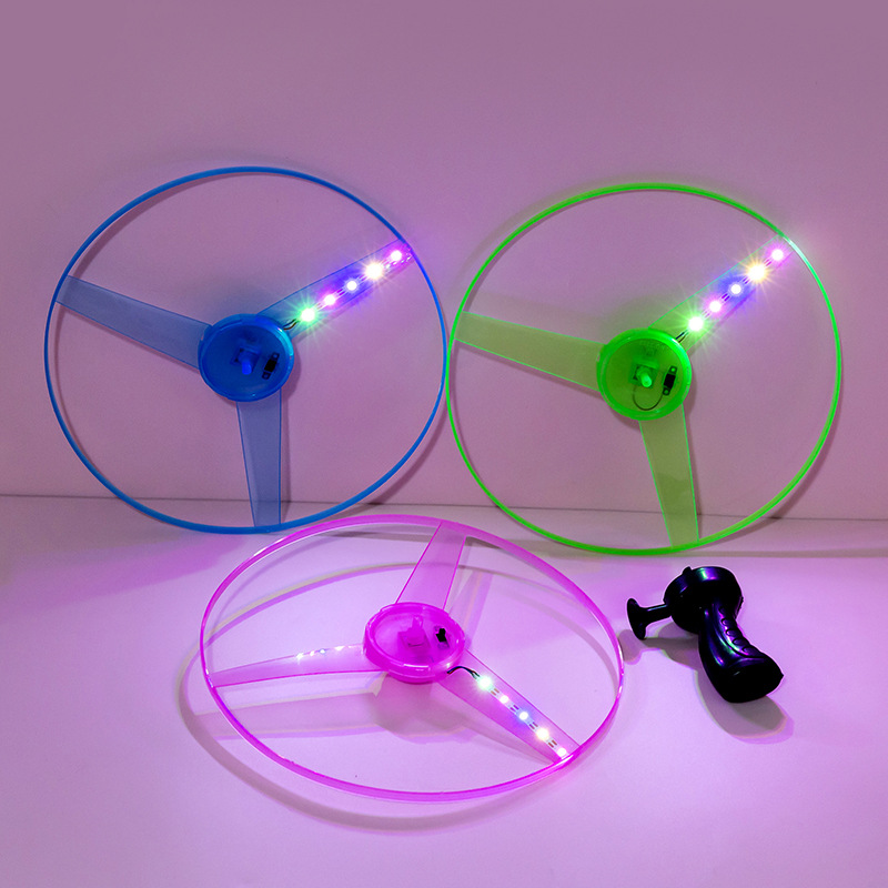 New Children's Outdoor Toys 5 Lights Light-Emitting Cable UFO Sky Dancers Night Market Stall Bamboo Bamboo Frisbee Wholesale