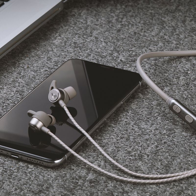 漫步者 w300bt plus无线蓝牙耳机颈挂式跑步耳塞重低音手机通话