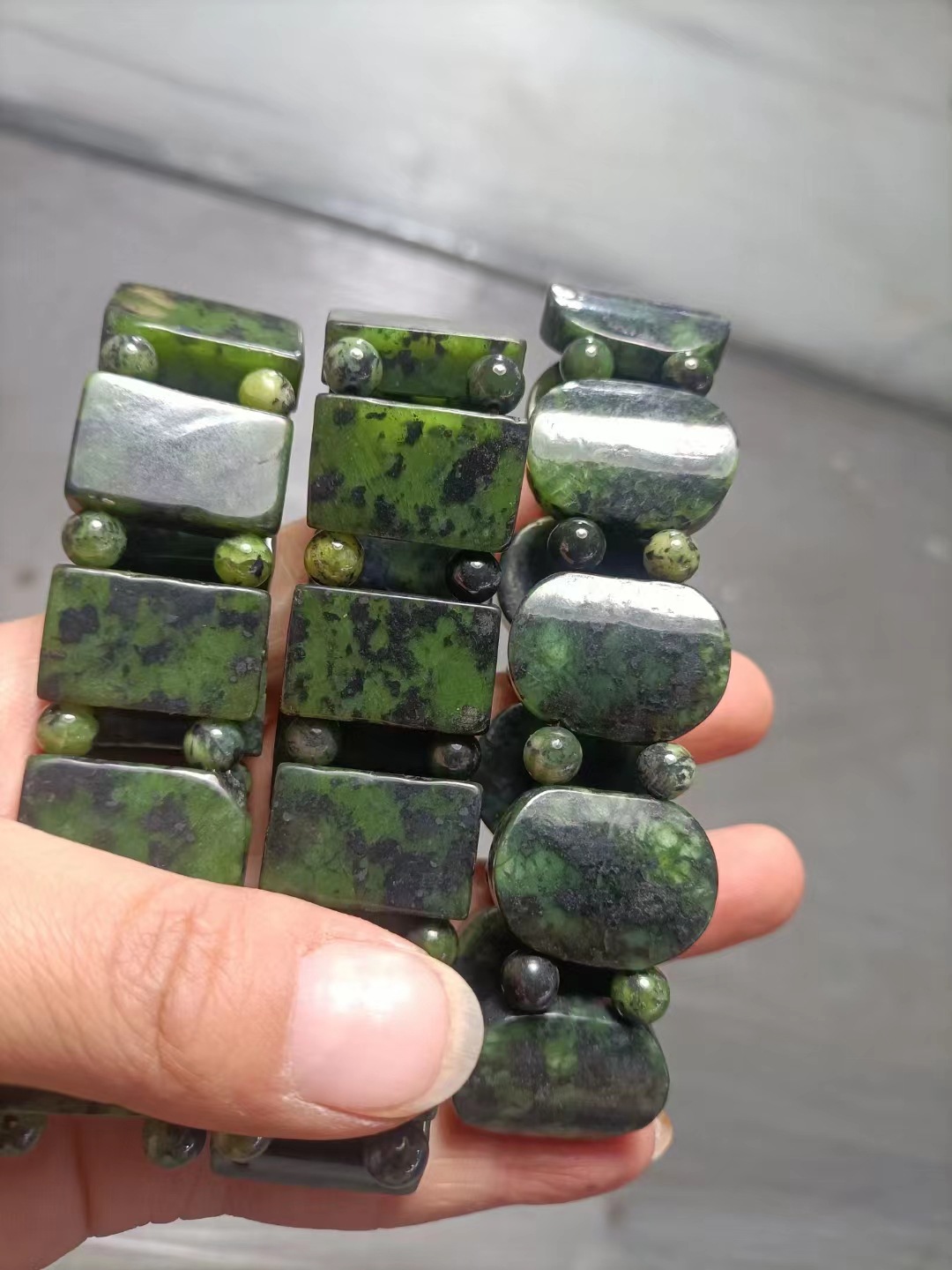 药王石手串天然西藏蛇纹石手链活性磁养生保健玉石男女款精品手排