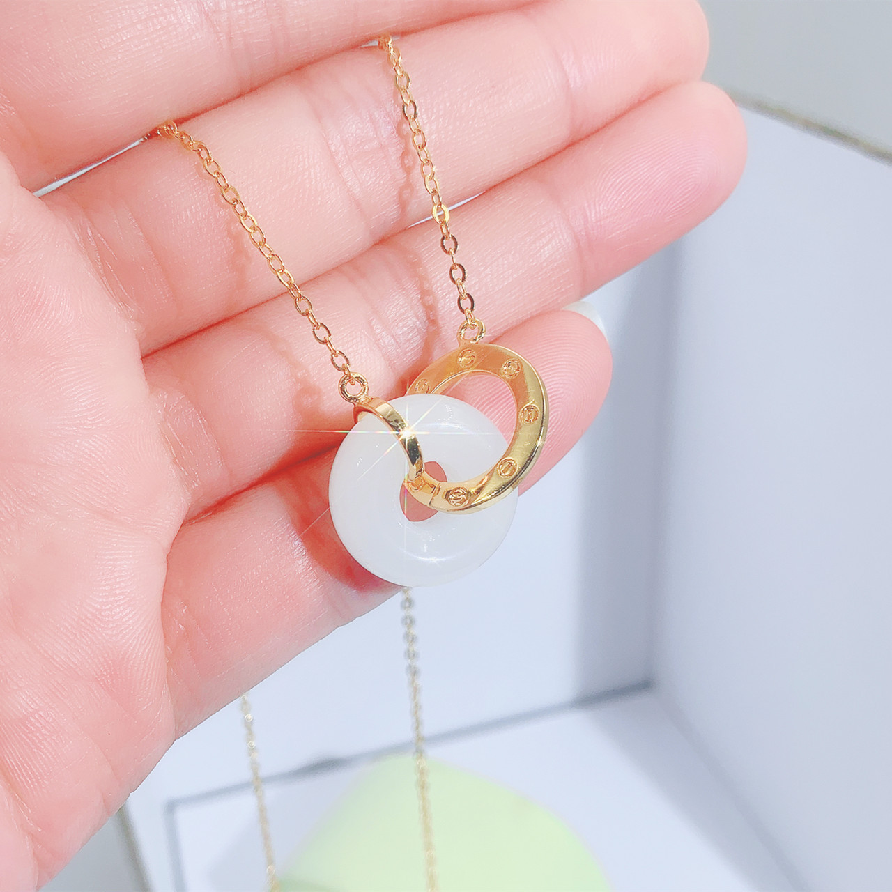 环环相扣项链女平安扣环镶嵌仿和田玉吊坠女士玉石气质闺蜜礼物