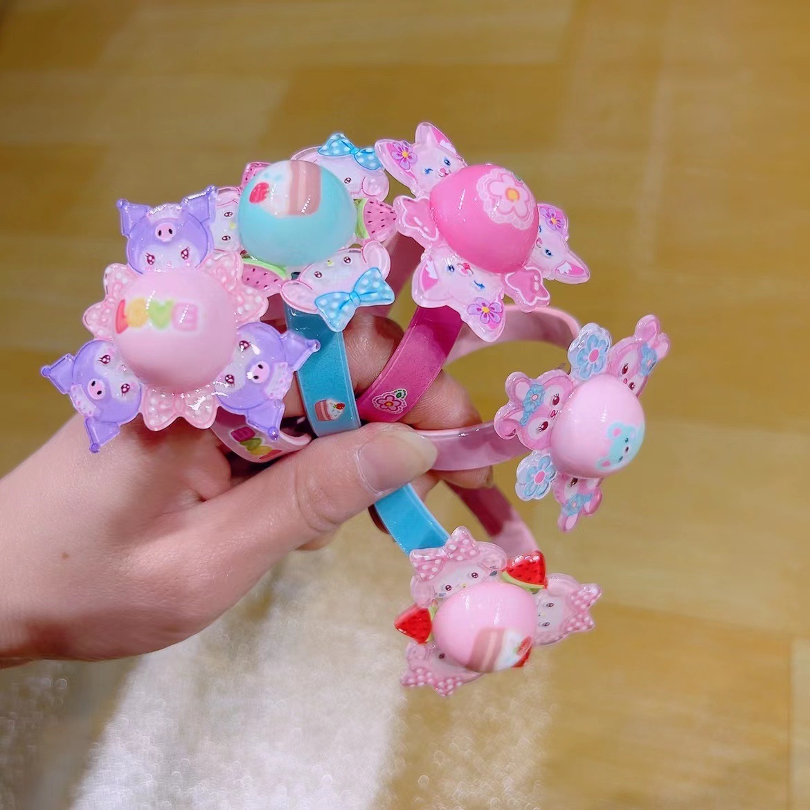 库洛米旋转手环韩版萌趣儿童首饰品亚克力卡通趣味转手镯手圈玩具