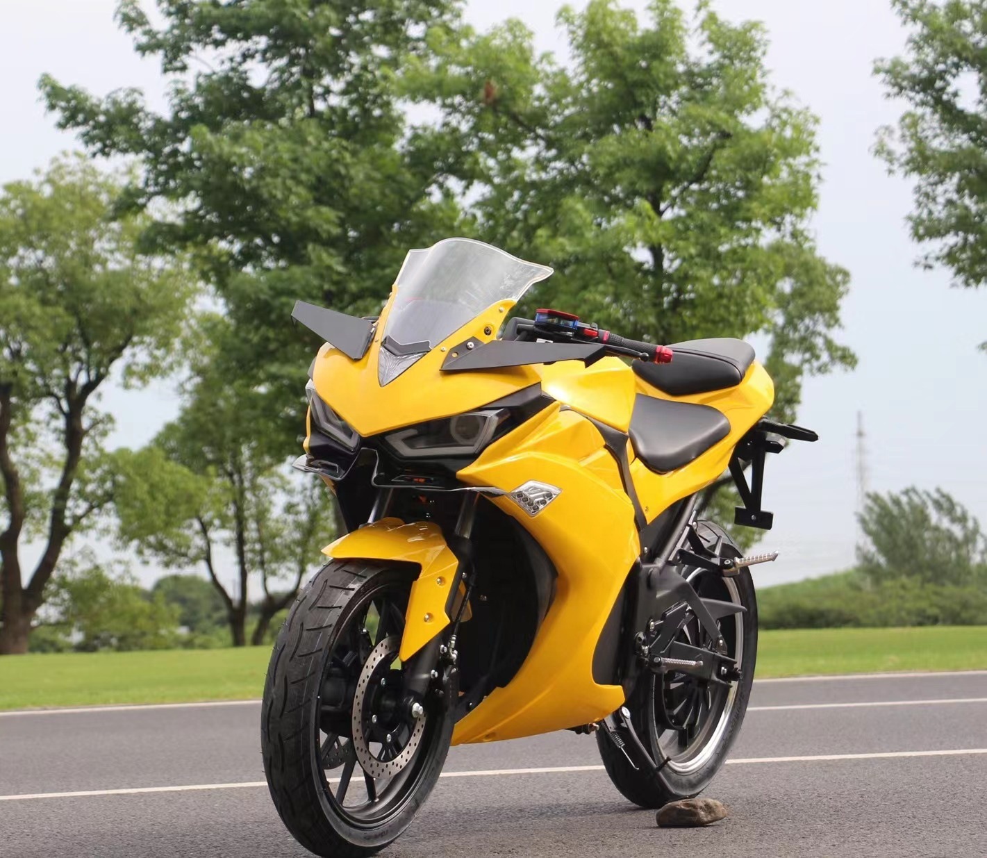 r3电动车跑车高速电摩72v电动车地平线小忍者大功率电瓶车出口款