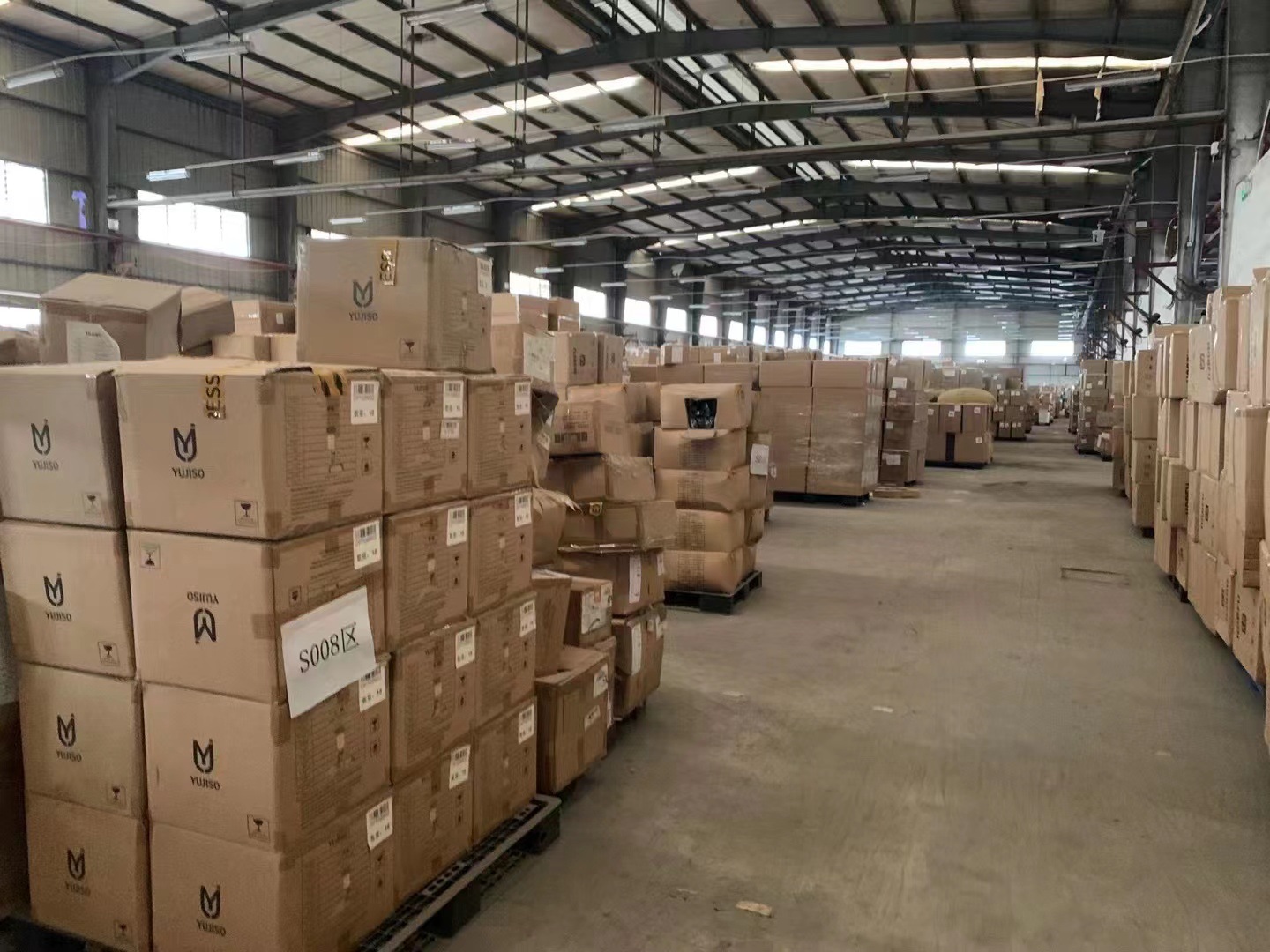 高价回收蓝牙耳机音响各类电子产品呆滞库存处理工厂抵债物品收购