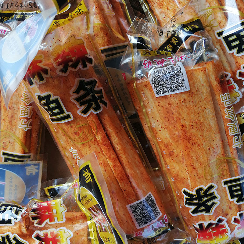 贵州特产麻辣鱼条辣片怀旧小学小卖部5毛钱休闲零食辣条批发-阿里巴巴