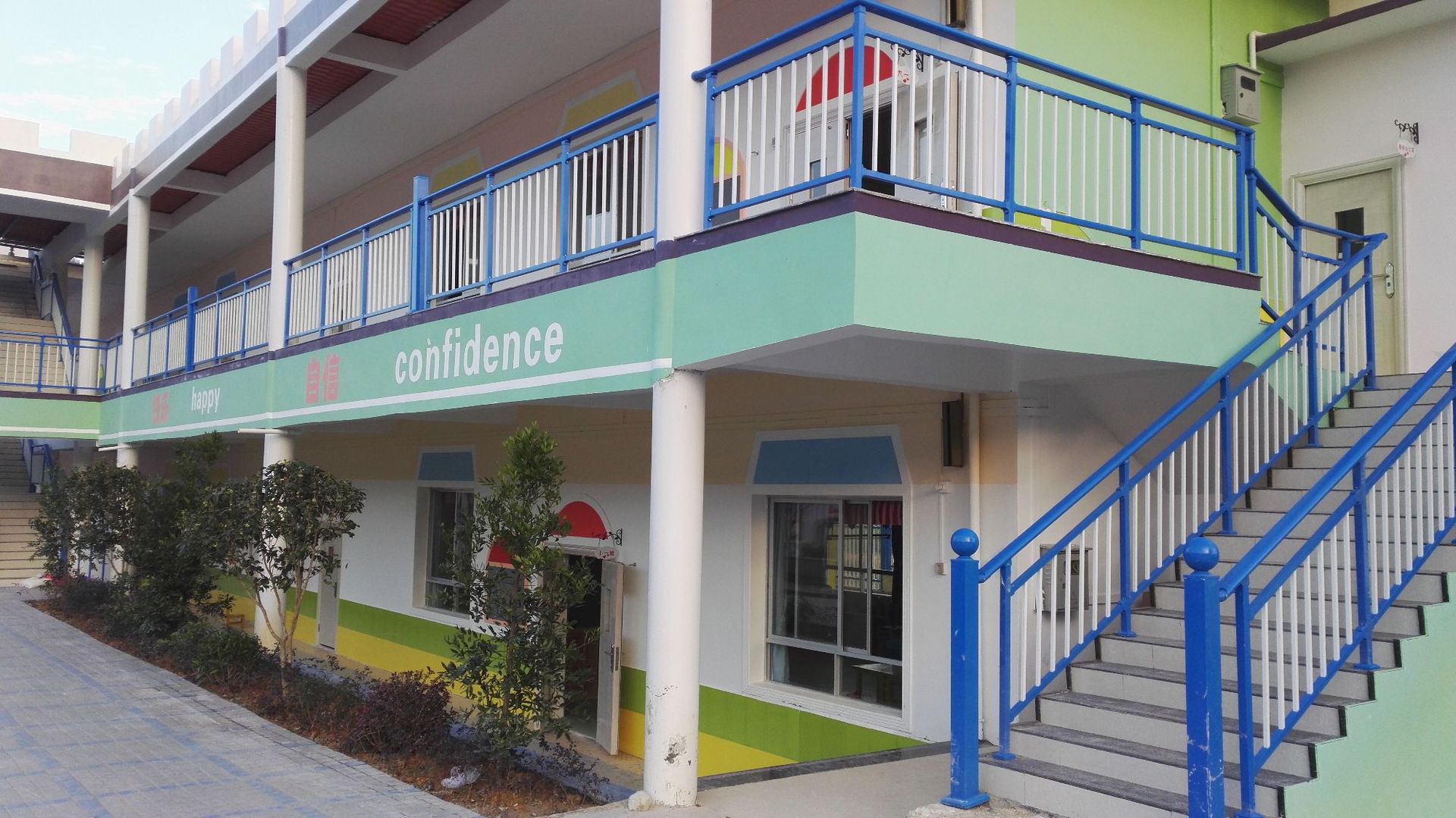 佛山锌钢护栏厂家 幼儿园学校护栏 阳台护栏 走廊防护栏 楼梯护栏