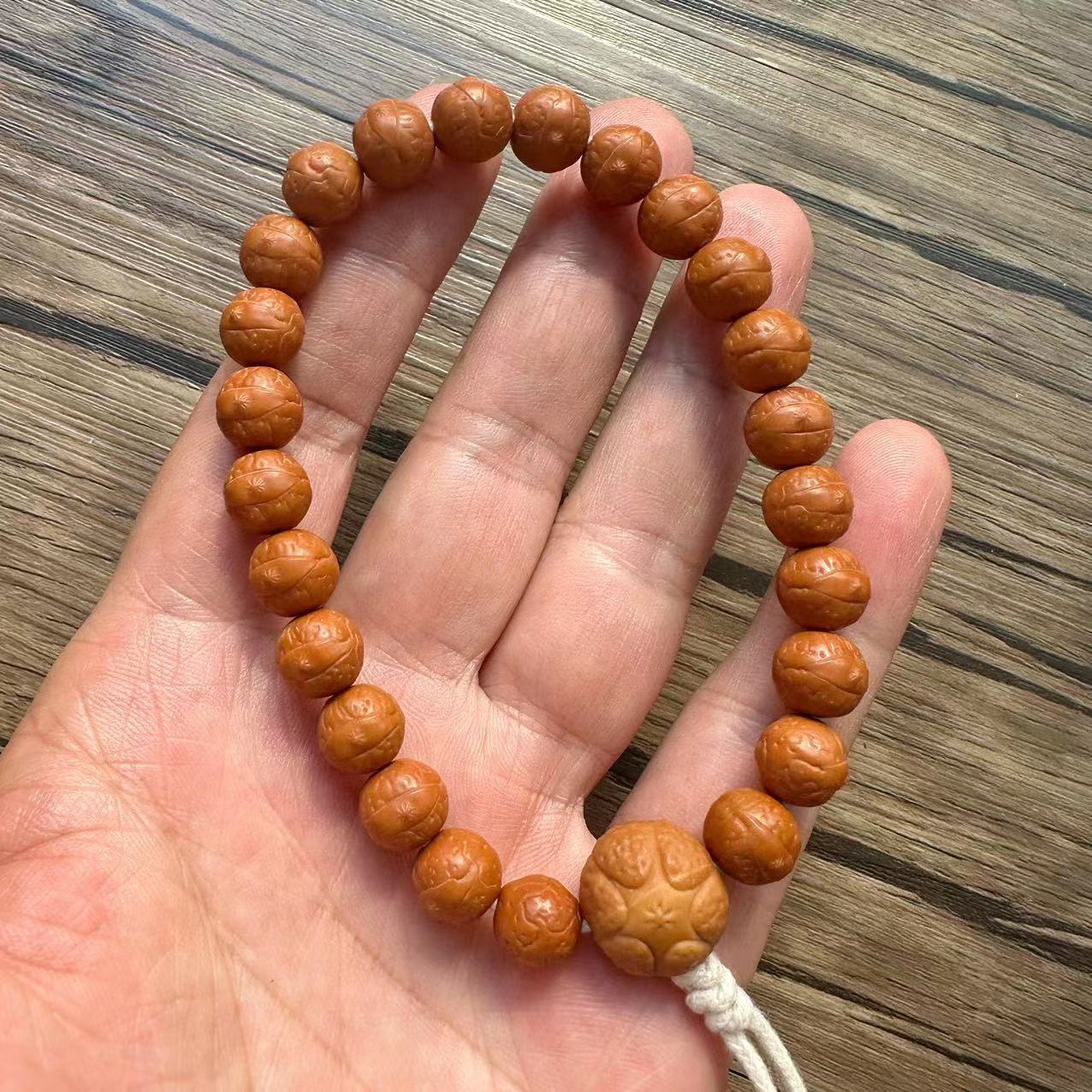 Boutique Monkey Head Bodhi Carving 10mm Phoenix Eye Hand-Held Beads Bodhi Seed Buddha Beads Rosary Hand Toy Bracelet Amusement Article Bracelet