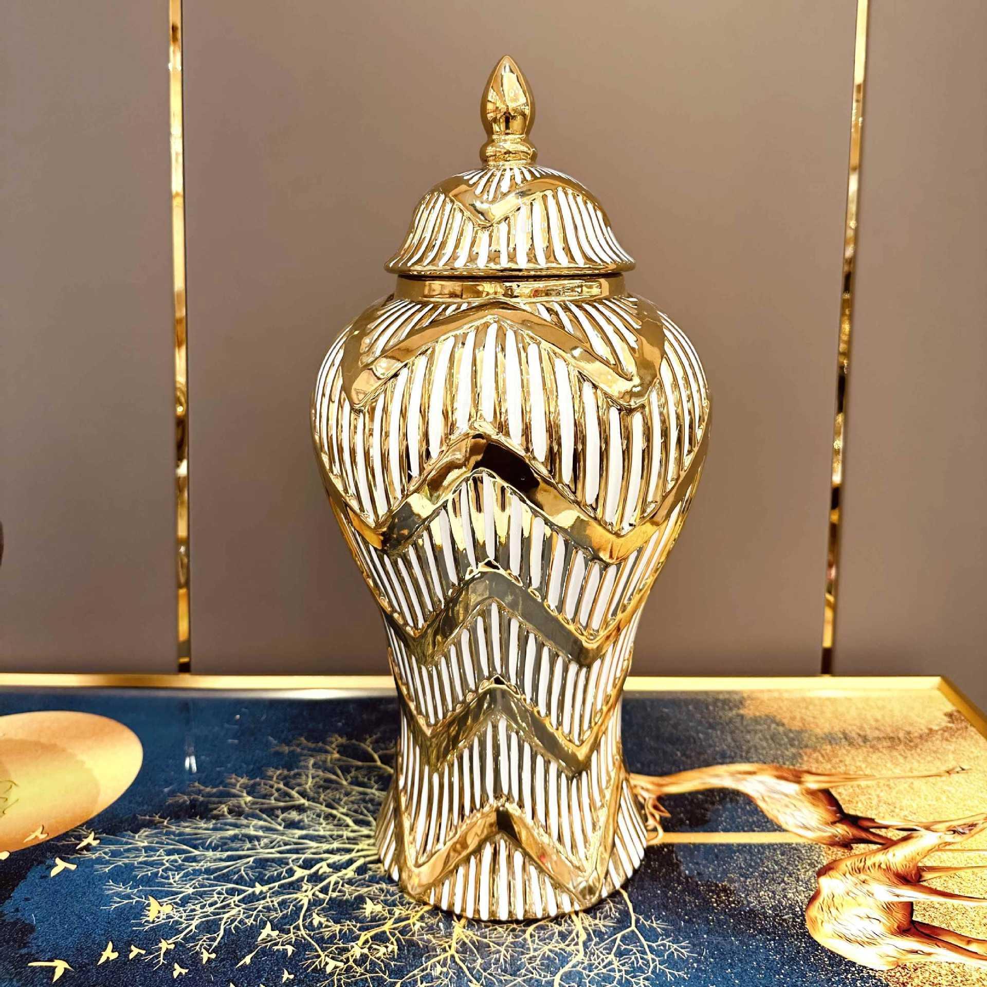 Factory Direct European-Style Electroplated Gold Ceramic Hat-Covered Jar Vase Light Luxury Crafts Model Room Soft Decoration Ornaments