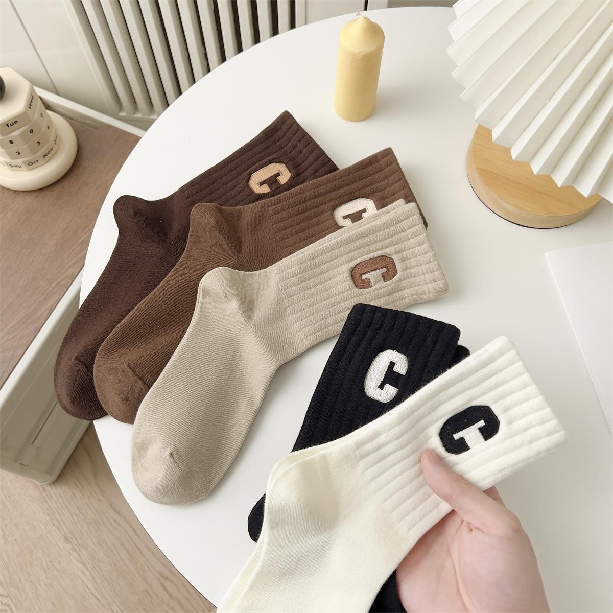 autumn and winter solid color socks men‘s and women‘s cotton popular letters big c sweat absorbing and deodorant student i sport mid-calf length sock zhuji factory
