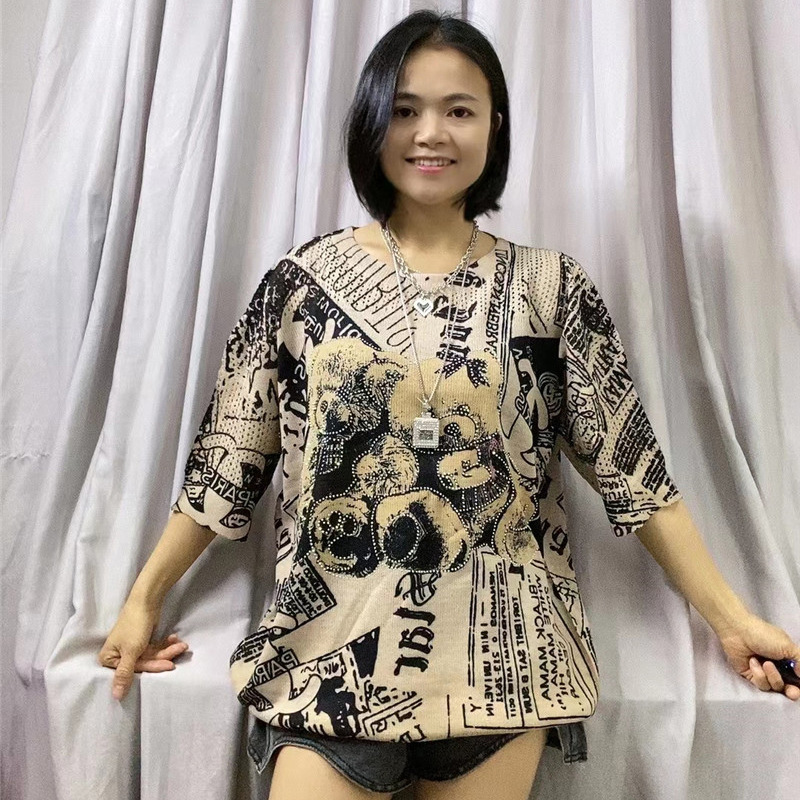 欧洲站原创卡通小熊烫钻圆领半袖镂空冰丝上衣女中长款大版T桖潮t