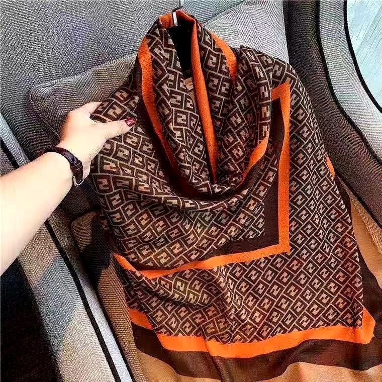 One Piece Dropshipping 2023 Live Broadcast Korean Style Printed Cotton and Linen Scarf European and American Classic Autumn and Winter Warm Scarf Outer Shawl