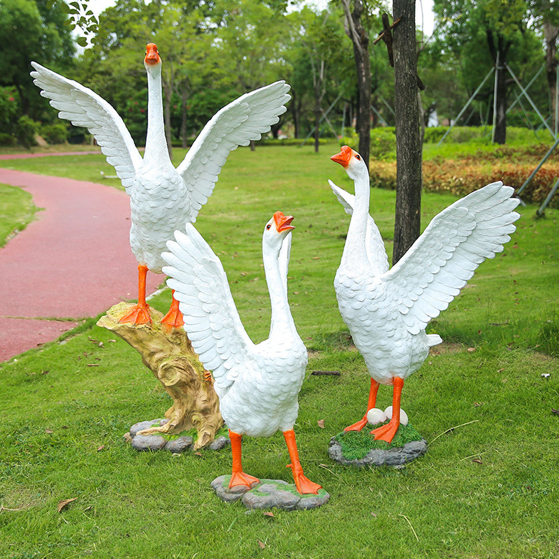 仿真鹅雕塑户外庭院摆件园林景观水池塘草坪大型玻璃钢工艺品装饰