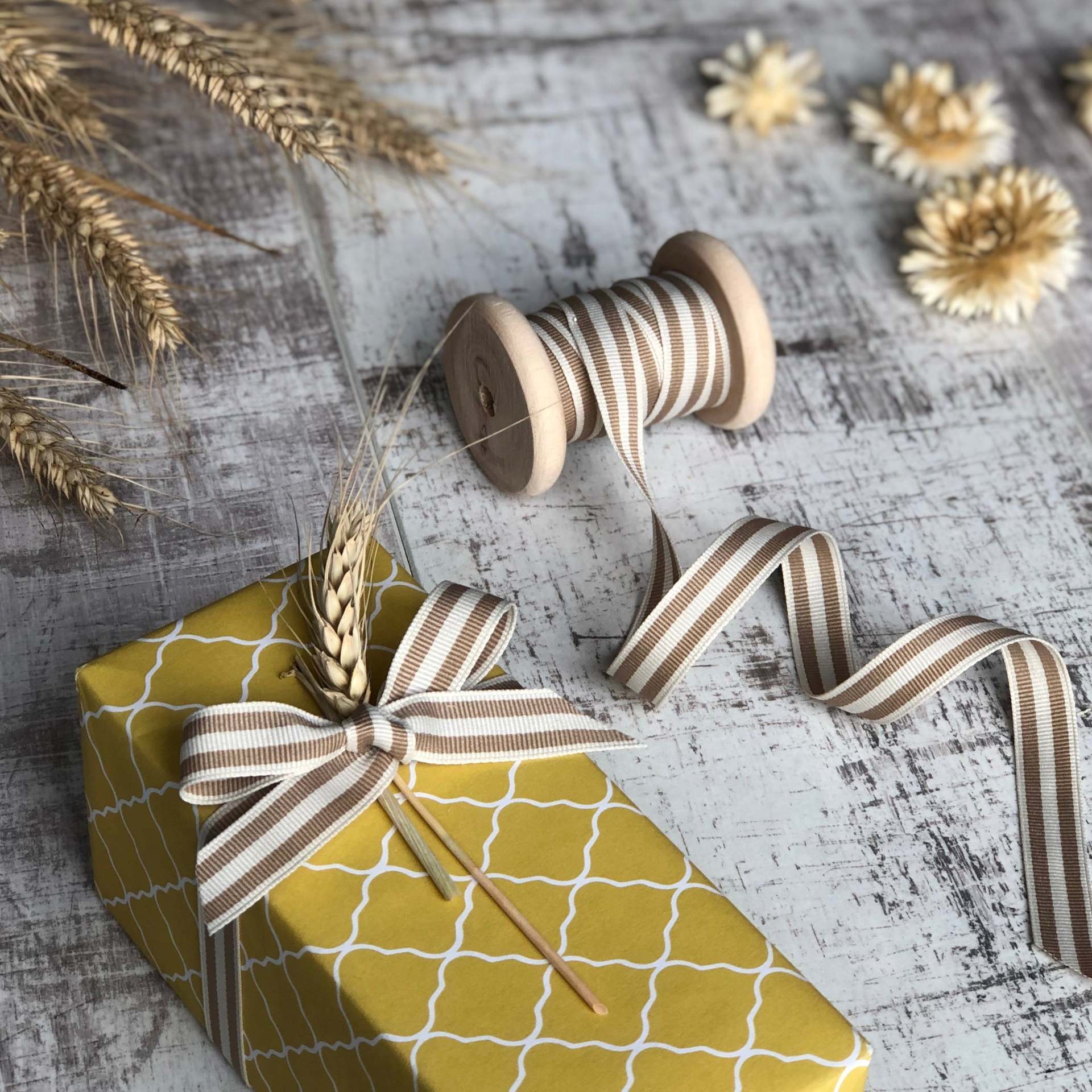 工厂批发 高端外国独立站手工制做diy礼盒包装蝴蝶结条纹丝带