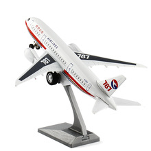 彩珀9寸波音787合金飞机模型回力声光玩具梦想客机大型航模带支架