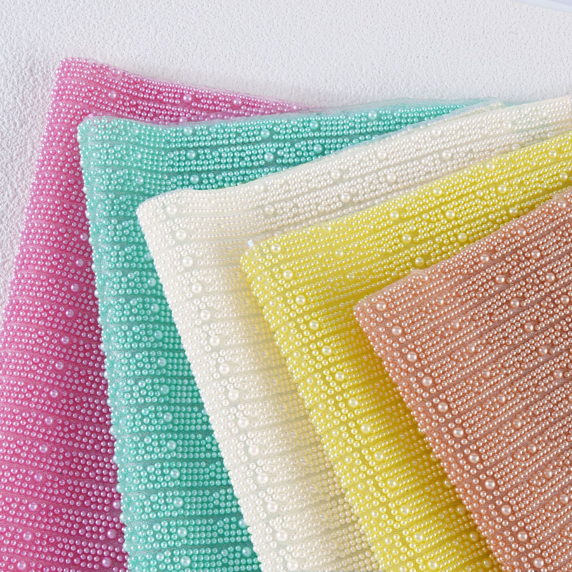 新款5色珍珠贴热熔胶网珍珠装饰贴彩色珍珠片装diy饰品服饰珍珠贴