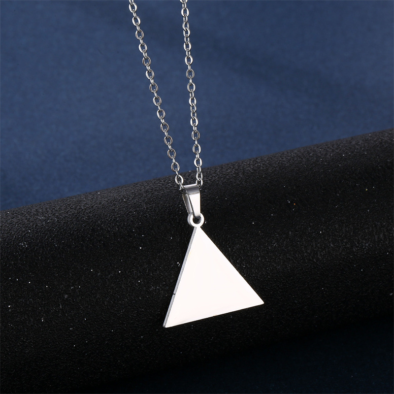 Cross-Border Stainless Steel Glossy Triangle Necklace Women's South American New Pendant Clavicle Chain Earrings Set Wholesale