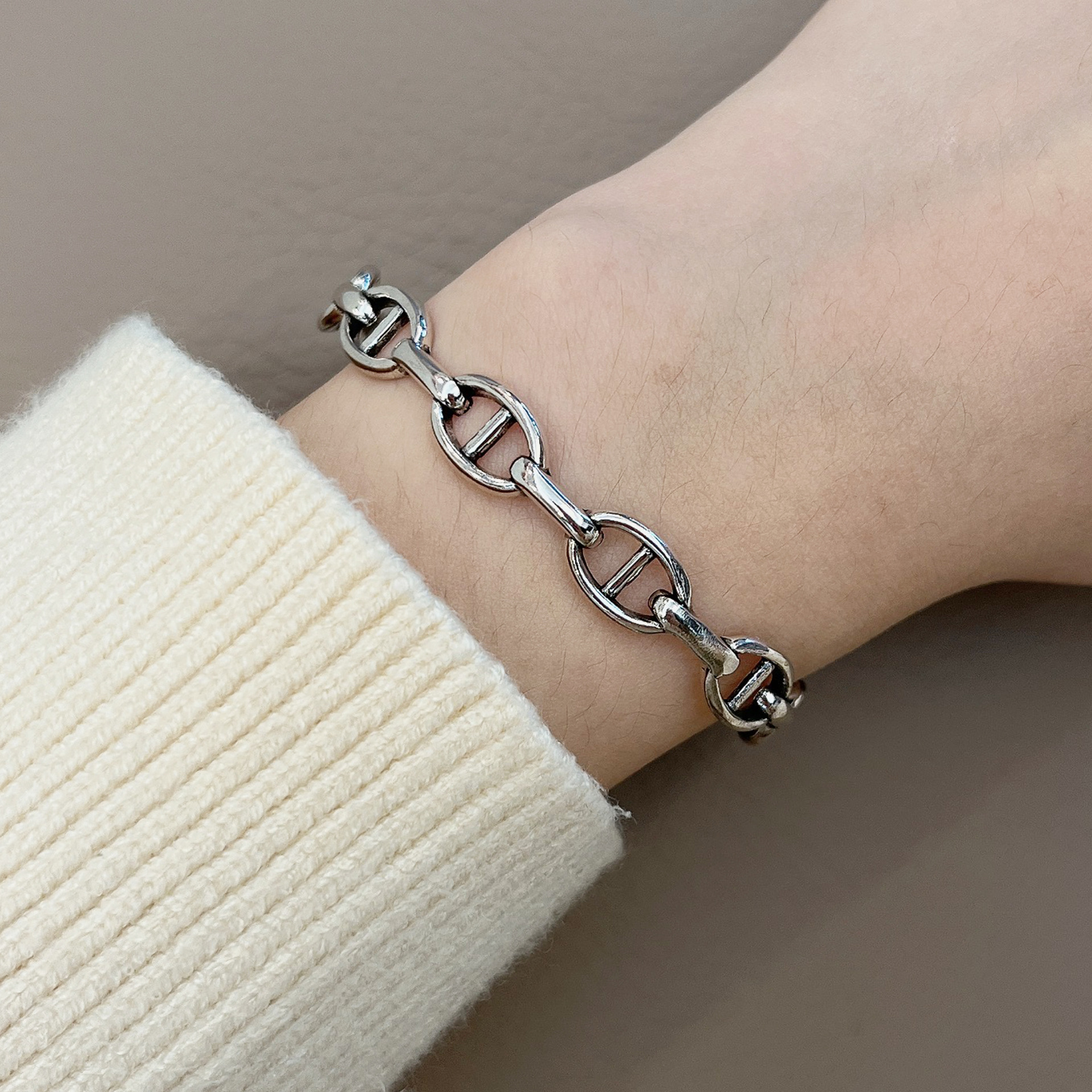 欧美新款时尚个性猪鼻子泰银开口手镯百搭款情侣手环手链ins潮牌