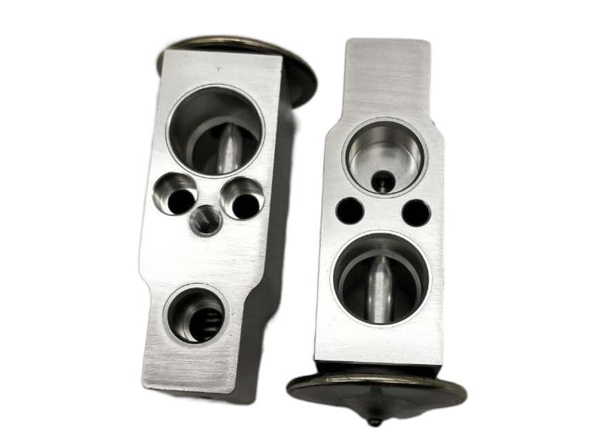 厂家供应适用本田飞度汽车空调膨胀阀ac expansion valve