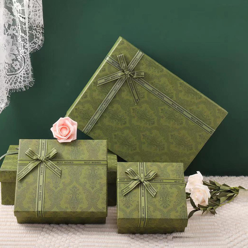 圣诞节礼盒复古绿色服装围巾包装盒伴手礼盒空盒口红礼物盒批发