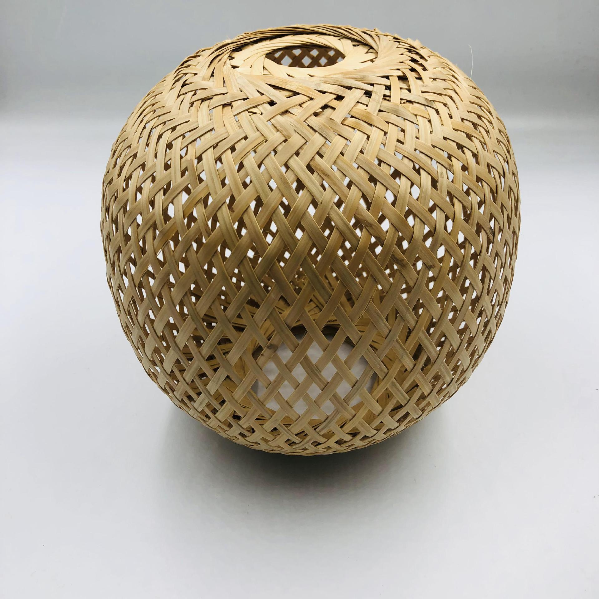简单竹篾编织灯笼图片