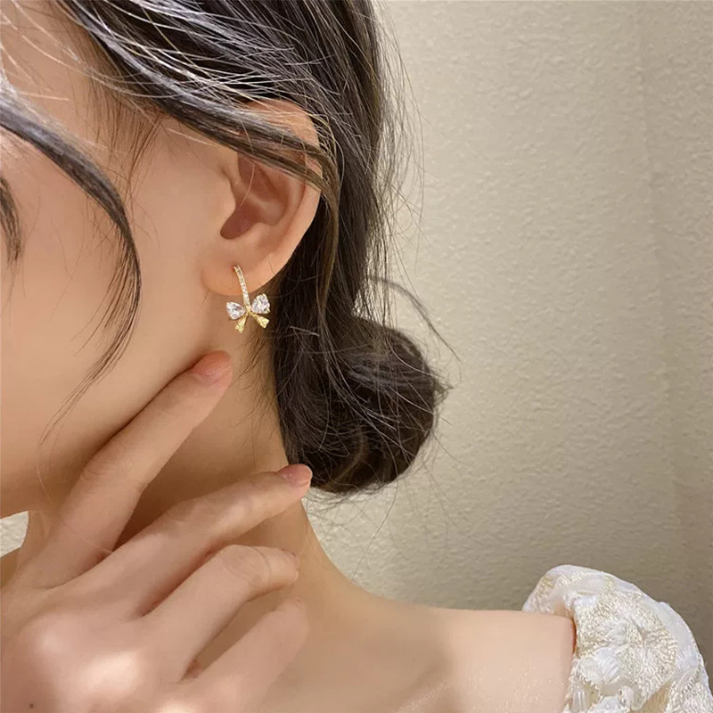 South Korea Fashionable Earrings Women's Sterling Silver Needle High-Grade Bow Earrings Douyin Online Influencer Live Ear Studs Fashion