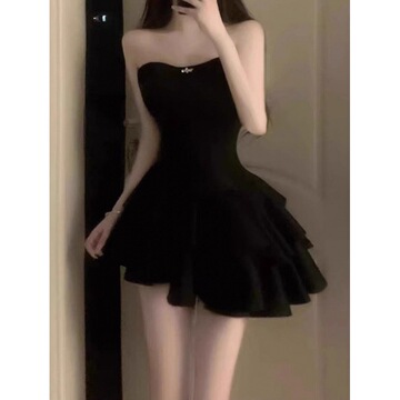 生日聚会小礼服黑色连衣裙女春夏新款抹胸短裙不规则蛋糕裙蓬蓬裙