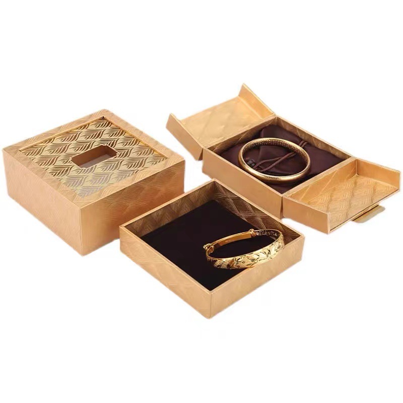 老凤祥藏宝金色镂空包装盒古法金传承手镯盒周大福珠宝首饰盒批发