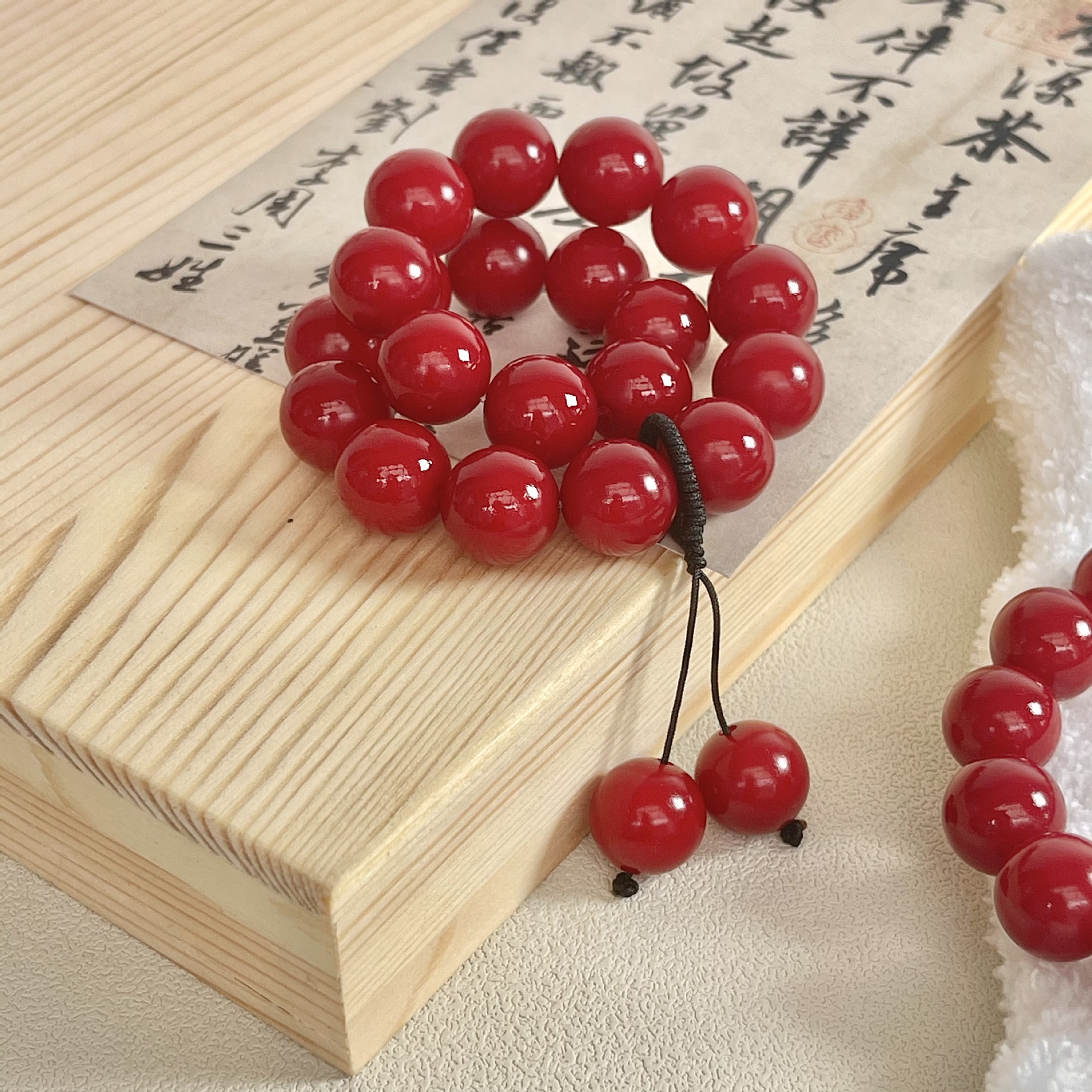 天然白玉菩提根朱砂供菩提根圆珠设计款菩提子佛珠手串念珠女饰品