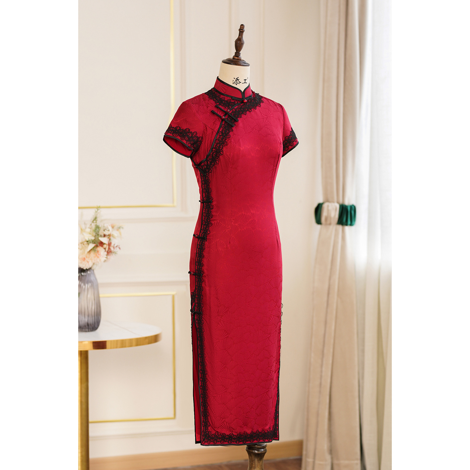 新款热销改良真丝旗袍蕾丝花边时尚日常旗袍提花真丝旗袍