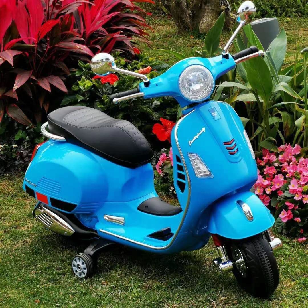 新款儿童电动摩托车带辅助轮男女宝宝可坐带遥控可充电电瓶童车