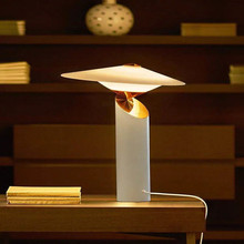 意大利设计师台灯创意客厅书房卧室床头灯北欧样板房酒店装饰台灯