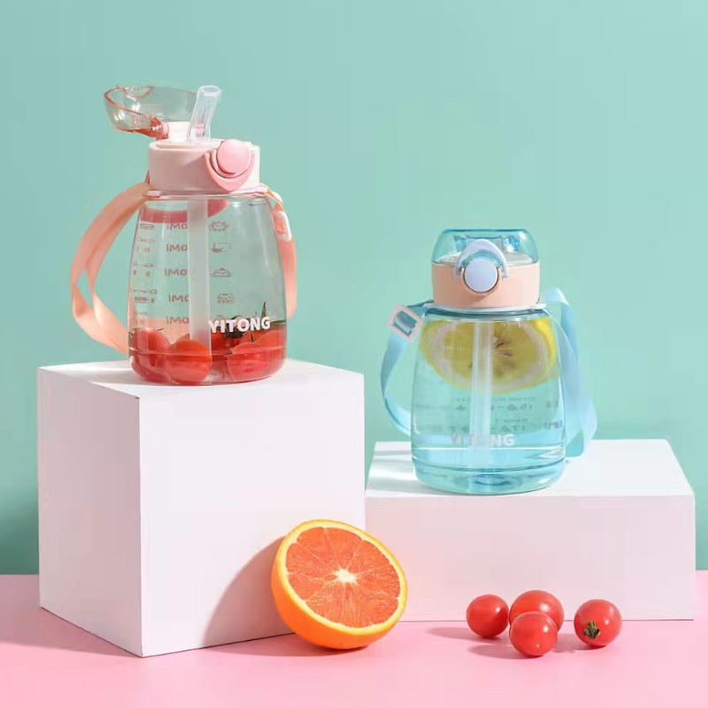 翊同 塑料网红大肚杯女夏大容量户外运动背带水壶吸管水杯一件代