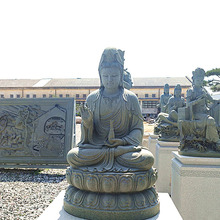 3米高芝麻白石雕观音菩萨像 老石匠师开脸 慈悲庄严 福建厂家恭造