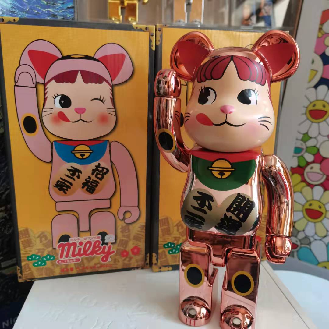 Bearbrick Violent Bear Electroplating Powder Gold Green Collar Milk Girl Best Fortune Cat Bearbrick 400%