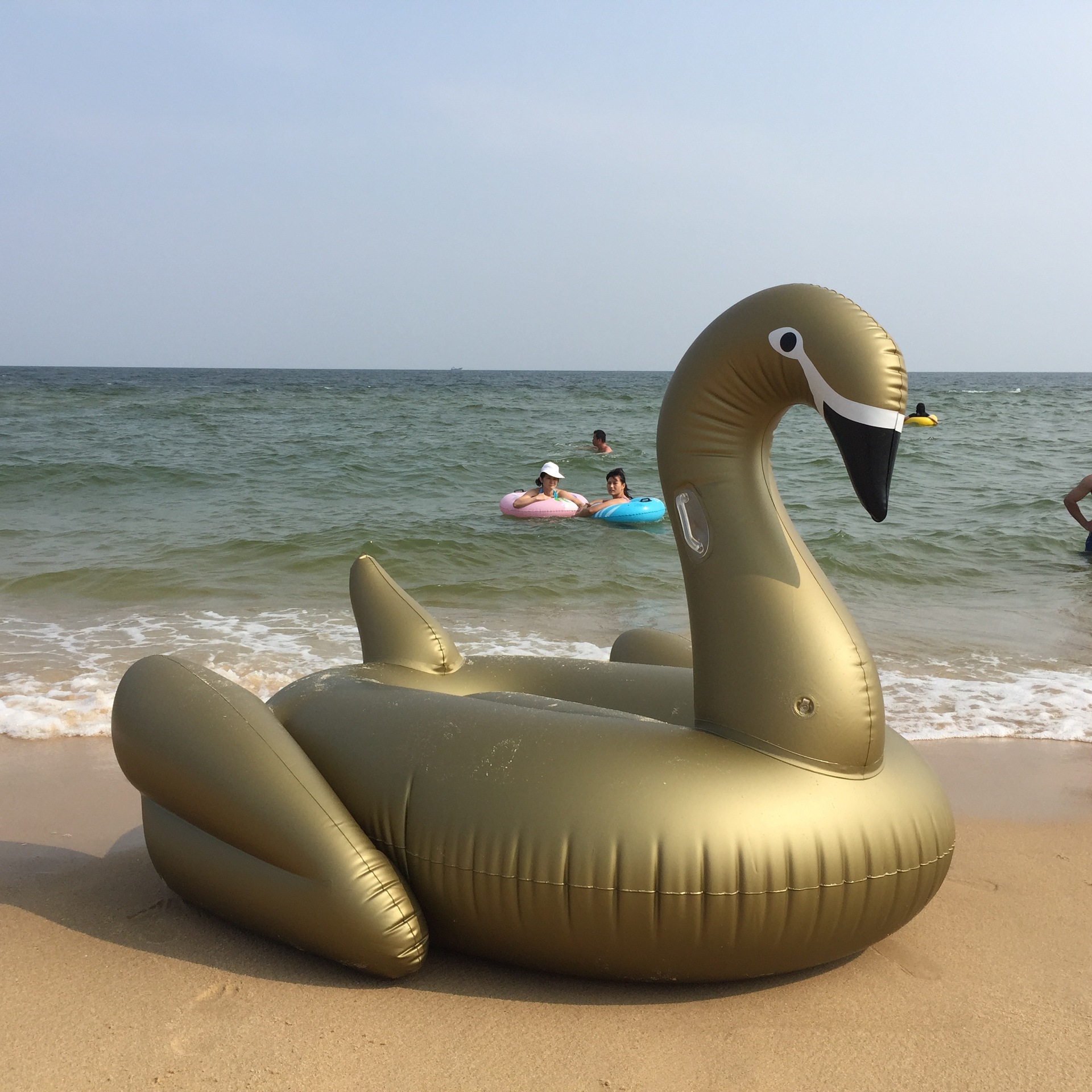 厂家现货供应 充气金色天鹅 充气黑天鹅 充气白天鹅 充气火烈鸟