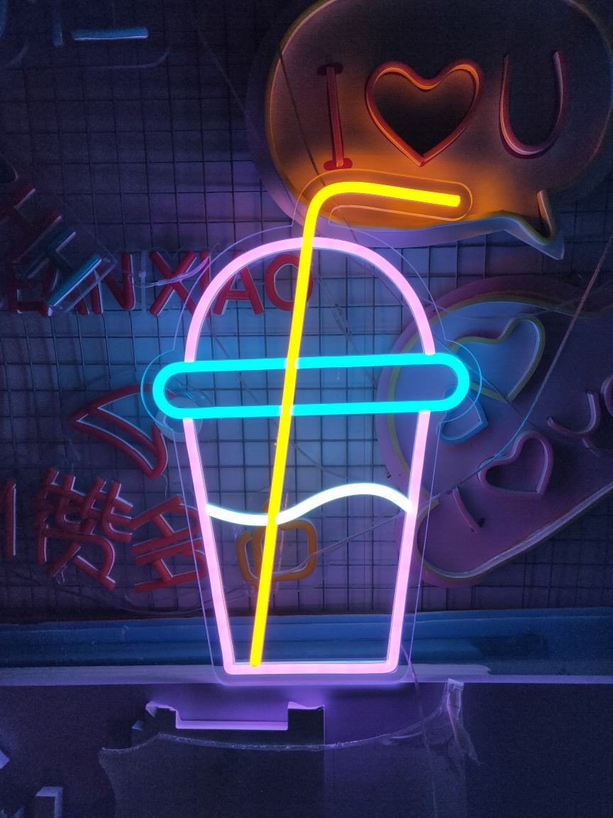 霓虹灯牌明星应援手举牌生日表白酒吧霓虹灯发光字地摊