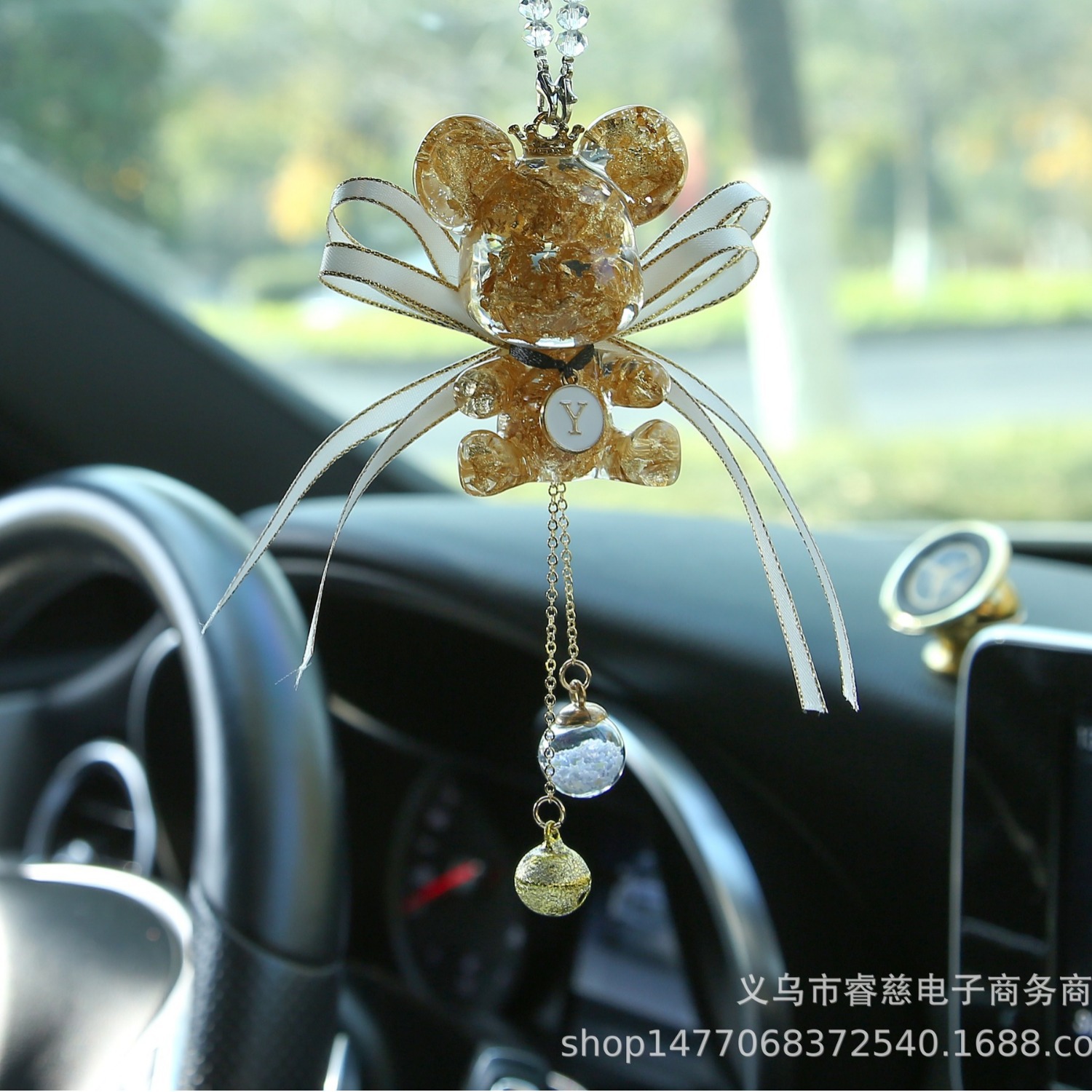 Cute Luxury Car Accessories Crystal Bear Car Jewelry Hang Decorations Rearview Mirror Pendant Car Interior Decoration Female Online Influencer Decoration