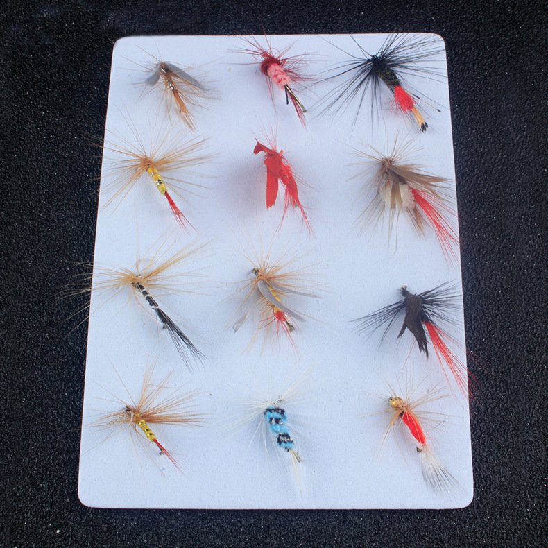 12只装路亚假饵飞蝇钩仿生飞碟万能羽毛钩渔具垂钓用品配件