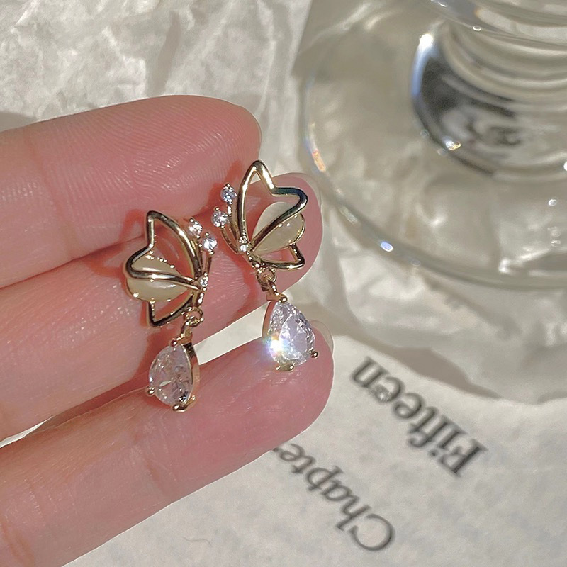 S925 Earrings High Quality Wholesale Elegant High Sense Niche Retro French Socialite Ear Studs Earrings Pearl Ear Studs