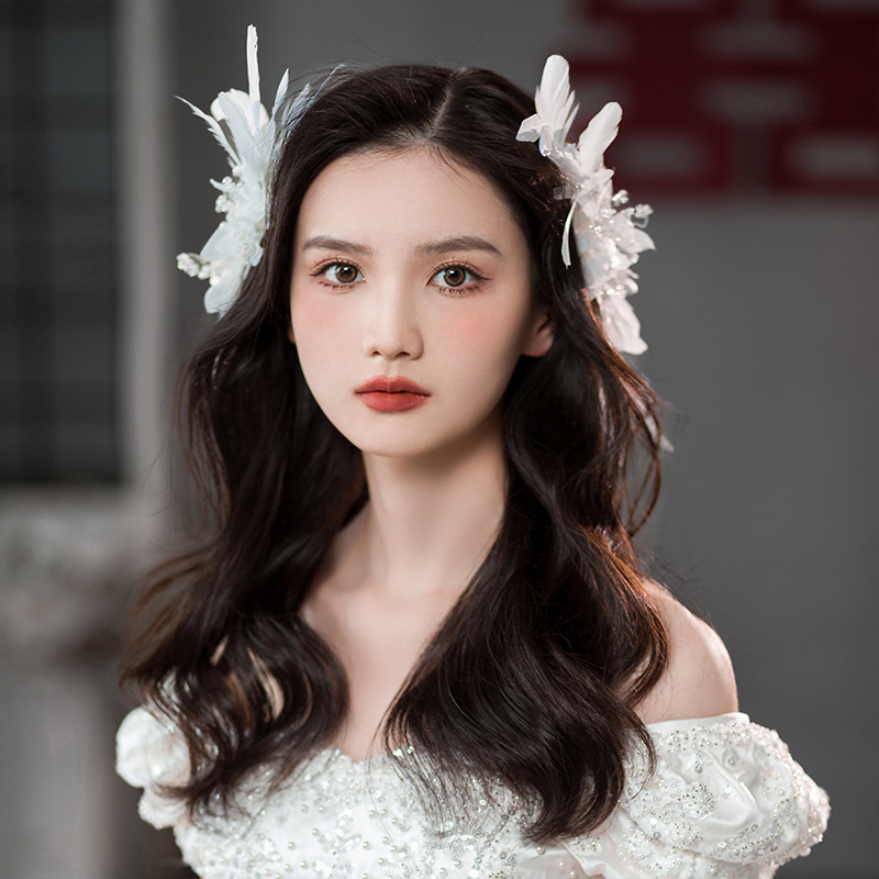2023新款新娘发夹日韩唯美绢纱羽毛头饰仙美婚礼拍摄造型配饰发饰