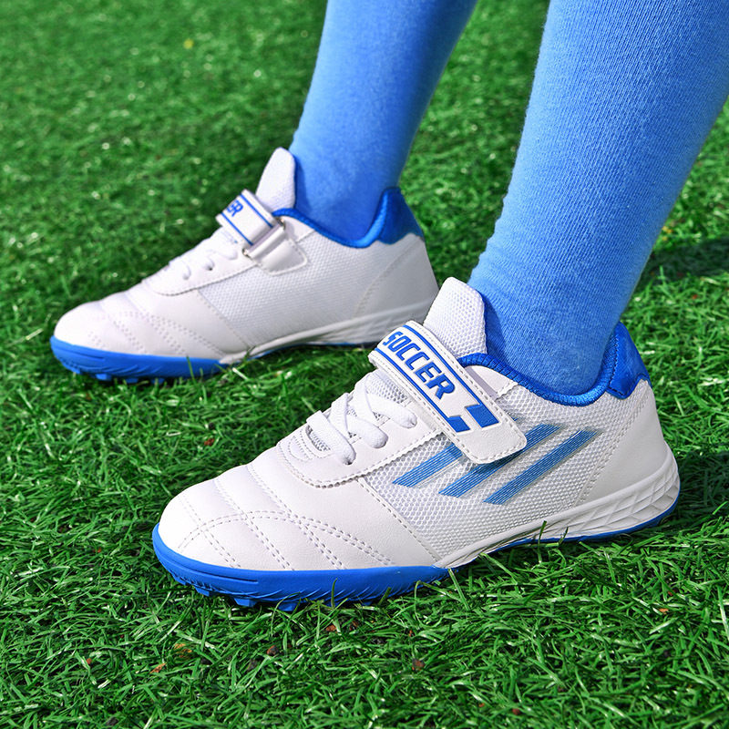 儿童足球鞋男孩足球专业比赛训练鞋tf碎钉学生透气专用运动球鞋潮