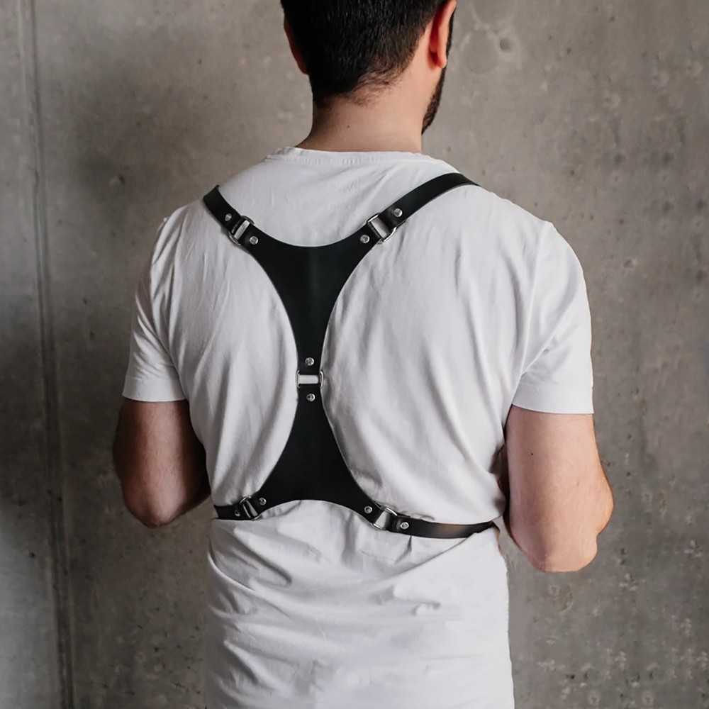 跨境 哥特风男士皮革背带腰带潮男百搭 时尚朋克三角皮胸带欧美风